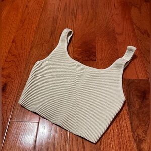 Aritzia Sculpt Knit Cropped Tank
